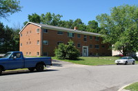 3006 Harwick Dr in Lansing, MI - Foto de edificio - Building Photo