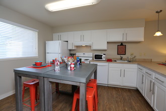 Greenpointe Townhomes in Ellensburg, WA - Building Photo - Interior Photo