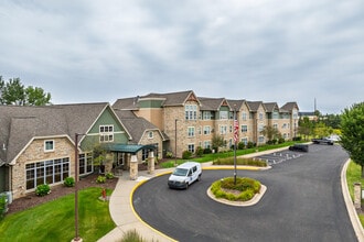 Crossroads Commons in Lakeville, MN - Building Photo - Building Photo