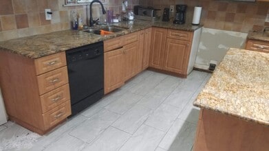 3961 Park Ln in West Palm Beach, FL - Foto de edificio - Building Photo