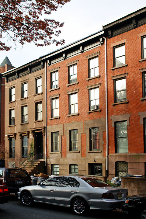 362 Henry St in Brooklyn, NY - Building Photo