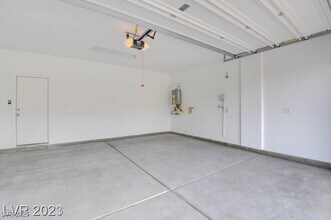 4148 Elegant Chateau St in Las Vegas, NV - Building Photo - Building Photo