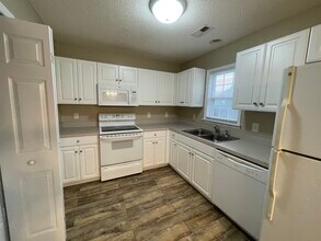 119 Tillett Ln in Sneads Ferry, NC - Building Photo - Building Photo