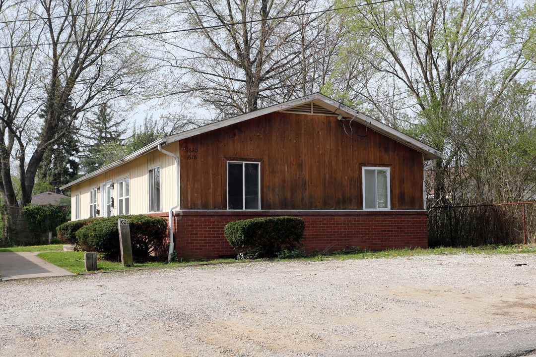 1618-1632 Merrill Ave in Akron, OH - Building Photo