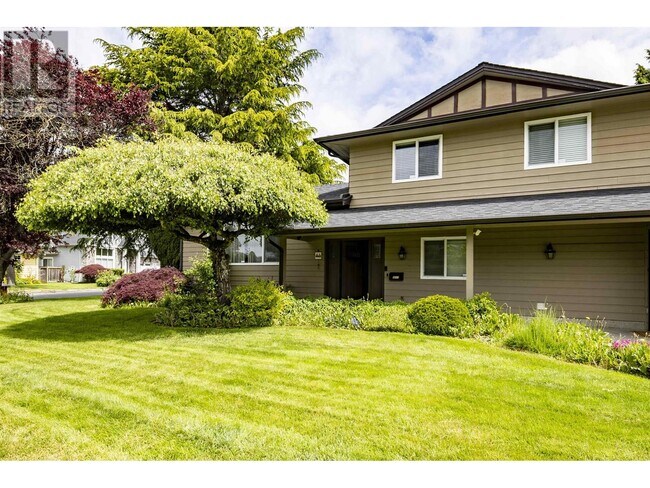 5611 Plover Ct in Richmond, BC - Building Photo - Building Photo