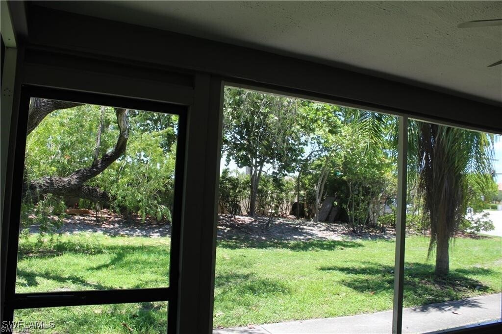 334 Cape Coral Pkwy W in Cape Coral, FL - Building Photo