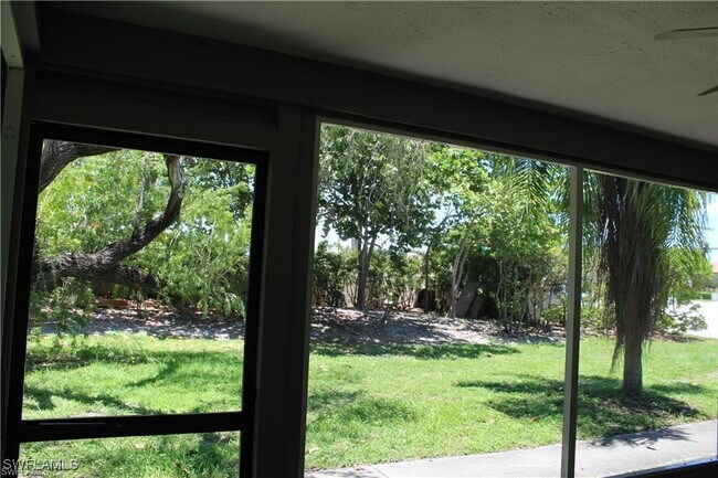 property at 334 Cape Coral Pkwy W
