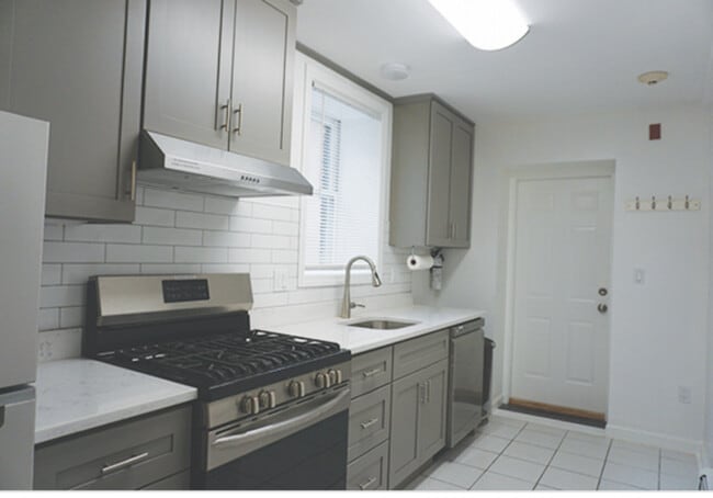27 Lambert St in Cambridge, MA - Building Photo - Building Photo