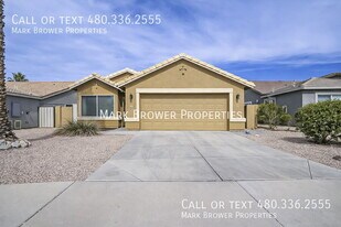 1492 E Leaf Rd in San Tan Valley, AZ - Building Photo