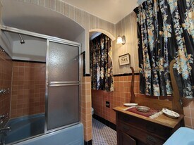 35 Sisson Ave in Hartford, CT - Building Photo