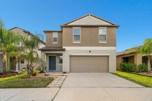4529 Eternal Prince Dr in Sun City Center, FL - Building Photo