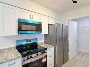 4055 NW Cinnamon Tree Cir in Jensen Beach, FL - Building Photo - Building Photo
