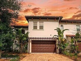 13305 Santorini Dr in Jacksonville, FL - Building Photo