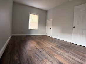 17 Clare St in Lowell, MA - Building Photo - Building Photo