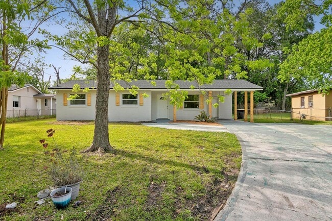 4818 Dallen Lea Dr in Jacksonville, FL - Building Photo - Building Photo