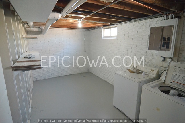 3122 33rd Ave SW in Cedar Rapids, IA - Building Photo - Building Photo