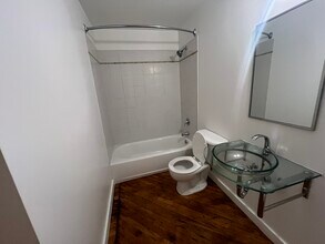 1350 Rosa L Parks Blvd in Nashville, TN - Building Photo - Building Photo