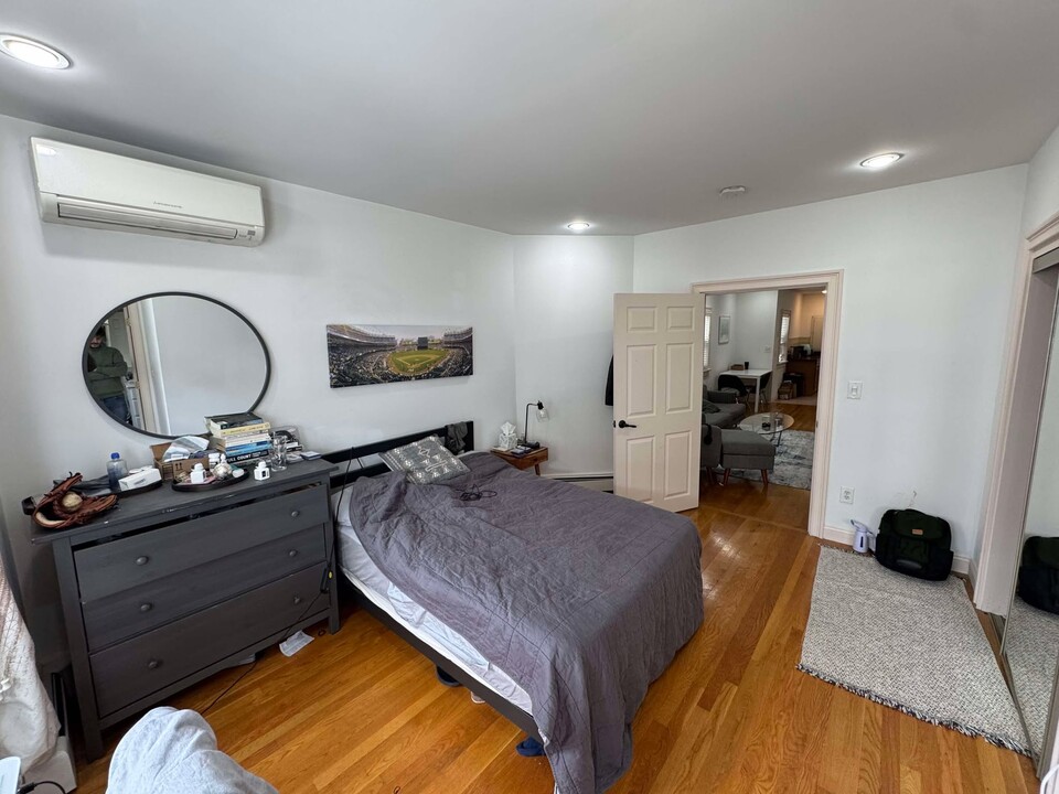 164 L St, Unit 2 in Boston, MA - Foto de edificio