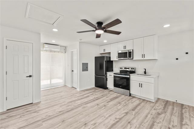 property at 900 S Tool Dr