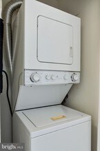 2151 Jamieson Ave-Unit -1711 in Alexandria, VA - Foto de edificio - Building Photo