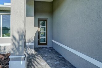 428 SW 28th Pl in Cape Coral, FL - Building Photo - Building Photo