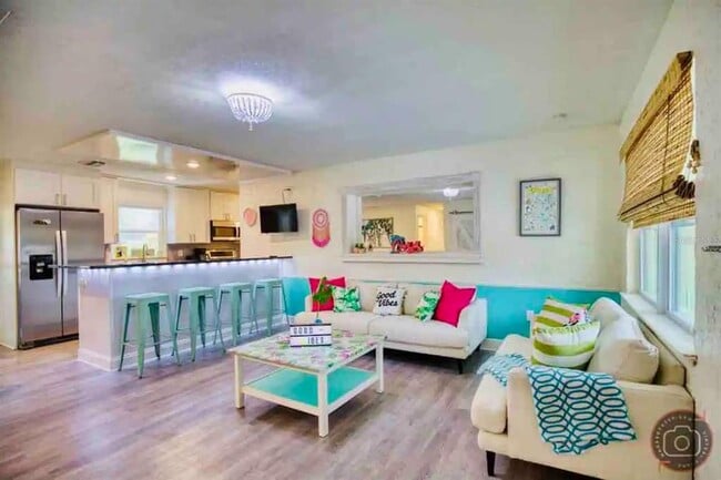 4929 Brookmeade Dr in Sarasota, FL - Building Photo - Building Photo