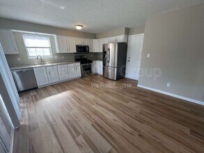 11205 Founders Pl in Fishers, IN - Building Photo - Building Photo