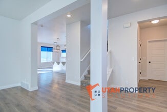 4693 Daisy Ln in Cedar Hills, UT - Building Photo - Building Photo