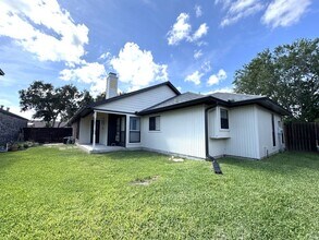 6929 Monarch St in Corpus Christi, TX - Building Photo - Building Photo