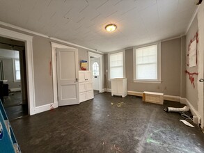 1 Main St in Foxboro, MA - Building Photo - Interior Photo