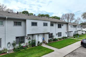 Wildwood Apartments in Saint Bonifacius, MN - Building Photo - Building Photo