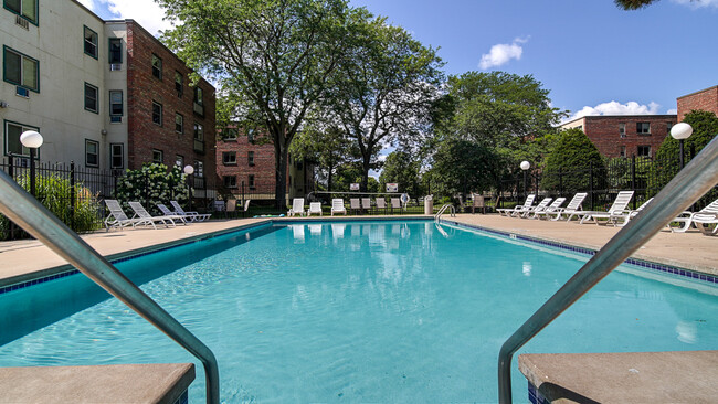 Parkview Apartments