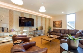 Grandview Apartments in Kent, WA - Building Photo - Building Photo