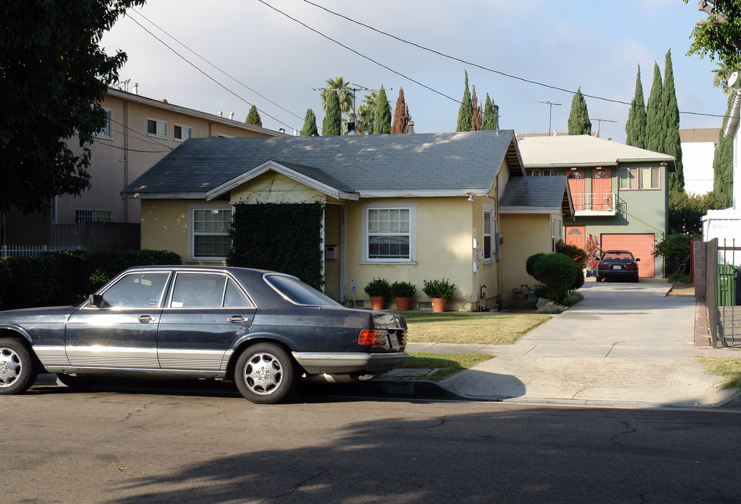 127 N Cedar Ave in Inglewood, CA - Foto de edificio