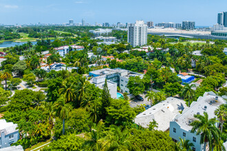 SOBE Gardens in Miami Beach, FL - Foto de edificio - Building Photo