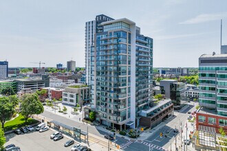 City Centre in Kitchener, ON - Building Photo - Building Photo