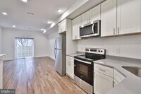 2133 N Franklin St photo'
