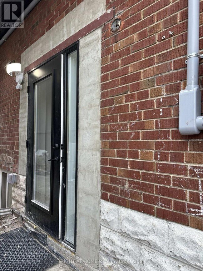 property at 16 Glenside Ave