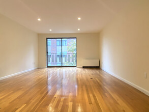 40 Williams St, Unit 404 in Boston, MA - Foto de edificio - Building Photo