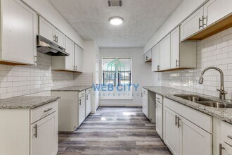 212 Harris Dr in Sunnyvale, TX - Building Photo - Building Photo