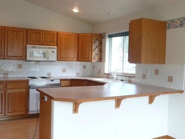 5704 S Pony Ct in Spokane, WA - Building Photo - Building Photo