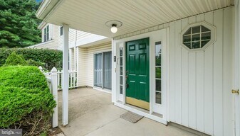99 Briarcliff Ct in Chester Heights, PA - Building Photo