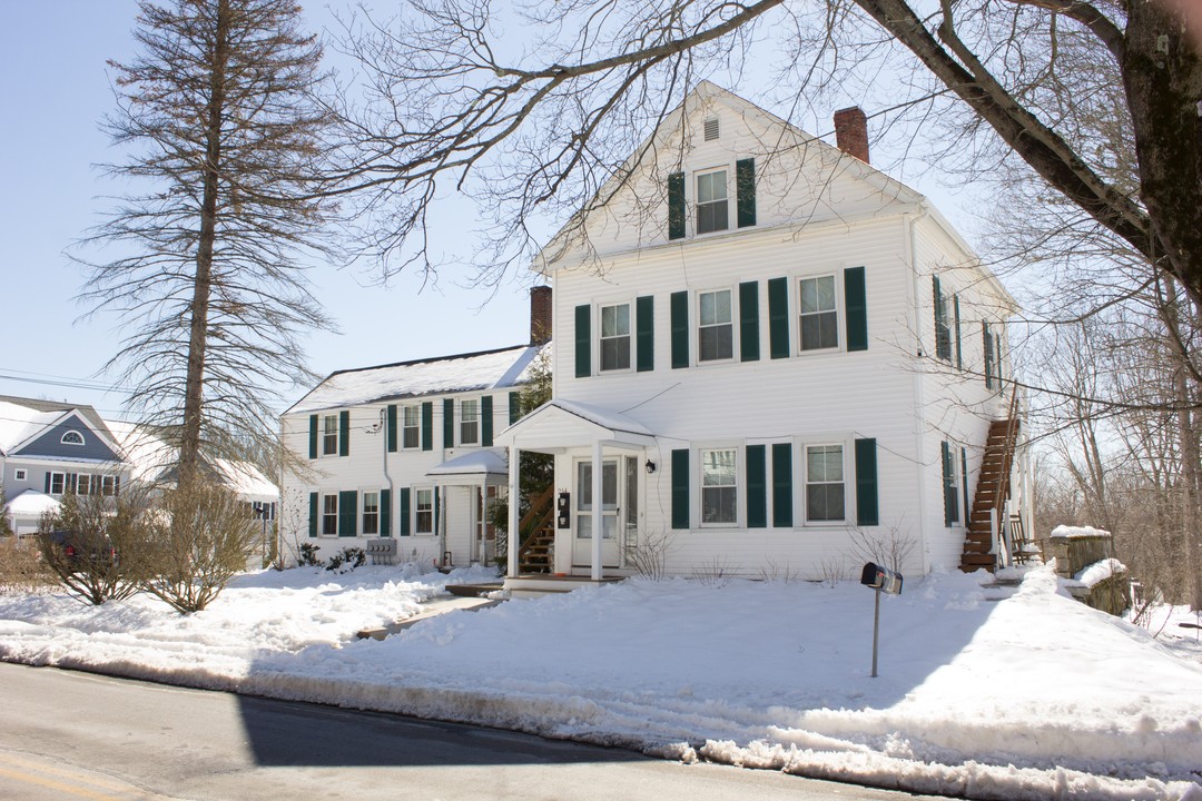 254 Plimpton St in Walpole, MA - Building Photo