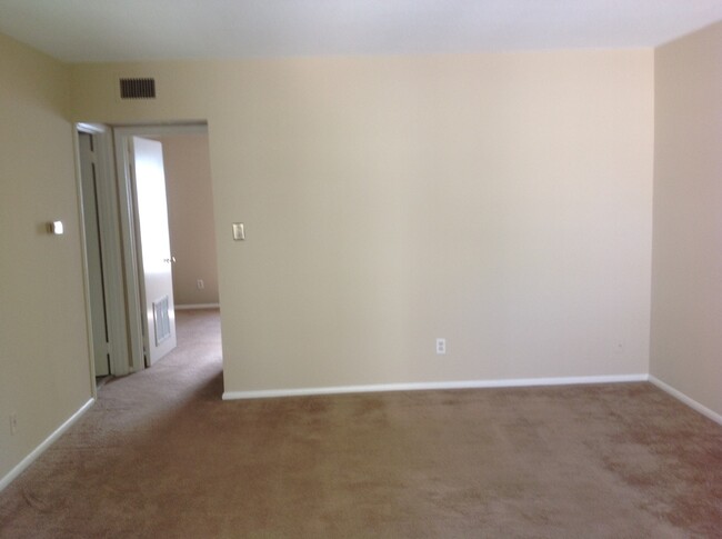 3816 Country Club Rd in Winston-Salem, NC - Building Photo - Building Photo