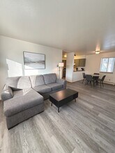 1512 Lake Elmo Dr, Unit 2 in Billings, MT - Building Photo - Building Photo