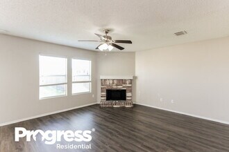 1416 Daisy Dr in Lancaster, TX - Building Photo - Building Photo