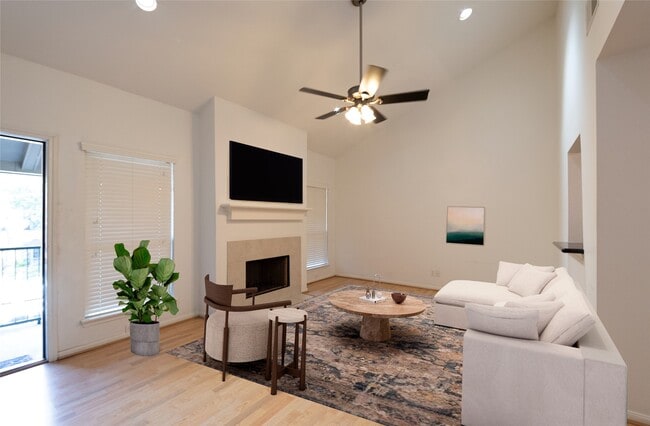 property at 1100 Augusta Dr