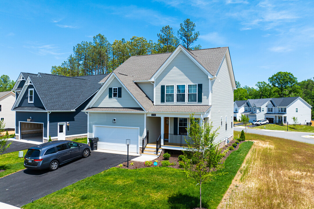 11260 Cobbs Rd in Ashland, VA - Foto de edificio