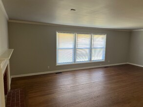 1318 Dr. Martin Luther King Jr. Blvd in Murfreesboro, TN - Building Photo - Building Photo
