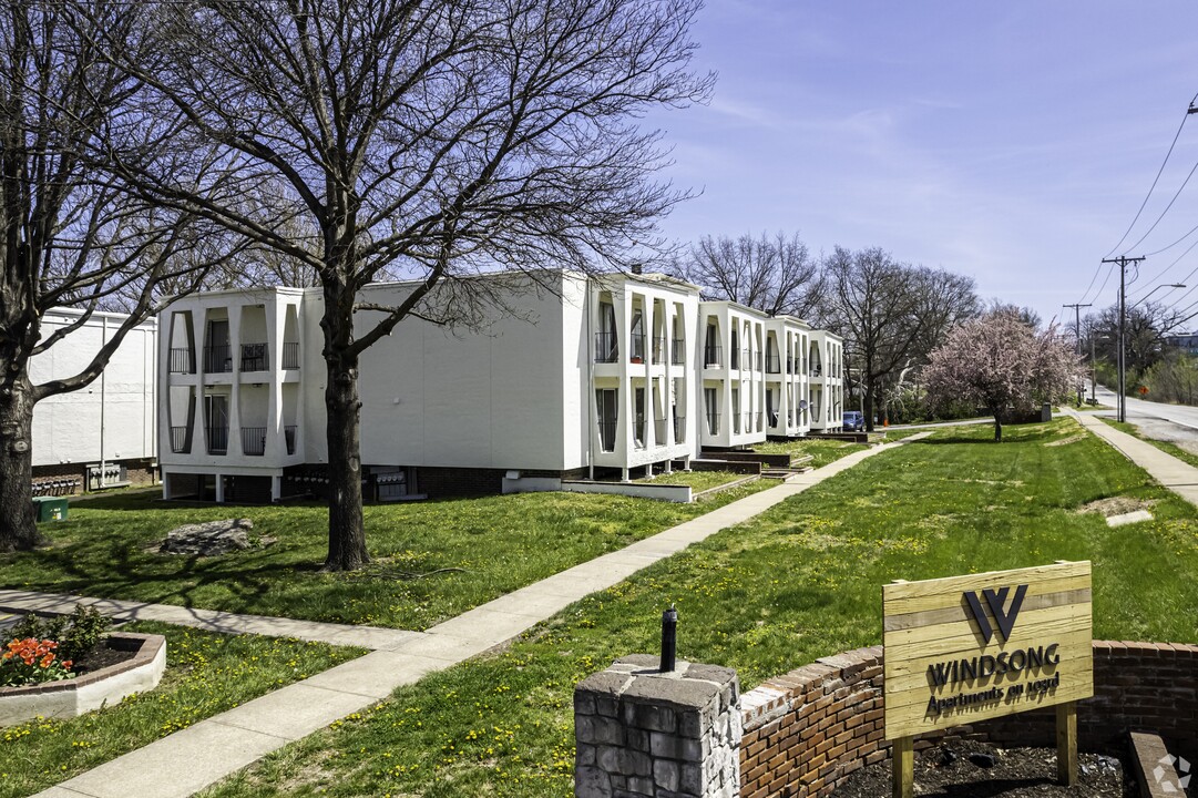 Windsong Apartments in Kansas City, MO - Building Photo